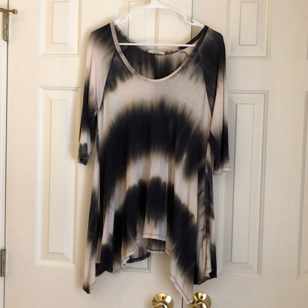 Acemi Flowy Top